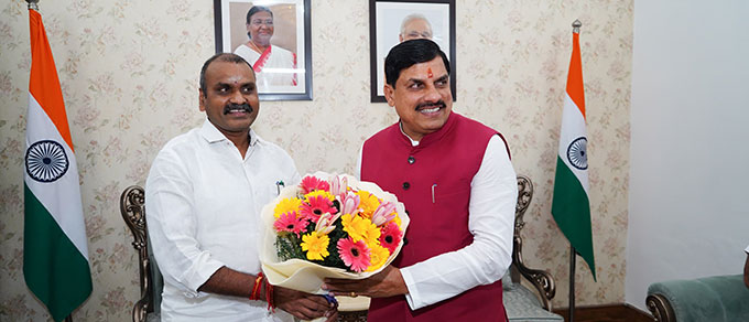 News from Bhopal, Madhya Pradesh News, Heritage, Culture, Farmers, Community News, Awareness, Charity, Climate change, Welfare, NGO, Startup, Economy, Finance, Business summit, Investments, News photo, Breaking news, Exclusive image, Latest update, Coverage, Event highlight, Politics, Election, Politician, Campaign, Government, prativad news photo, top news photo, प्रतिवाद, समाचार, हिन्दी समाचार, फोटो समाचार, फोटो