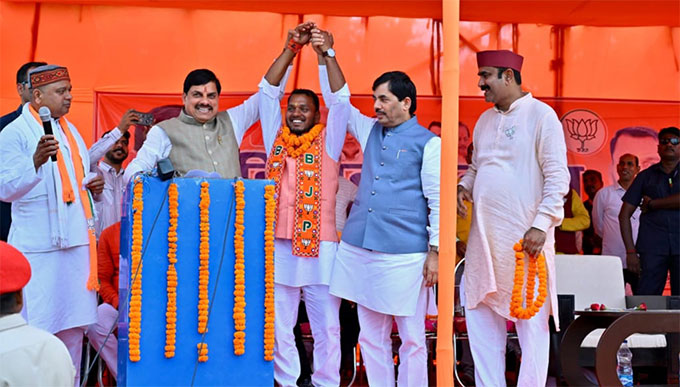 News from Bhopal, Madhya Pradesh News, Heritage, Culture, Farmers, Community News, Awareness, Charity, Climate change, Welfare, NGO, Startup, Economy, Finance, Business summit, Investments, News photo, Breaking news, Exclusive image, Latest update, Coverage, Event highlight, Politics, Election, Politician, Campaign, Government, prativad news photo, top news photo, प्रतिवाद, समाचार, हिन्दी समाचार, फोटो समाचार, फोटो