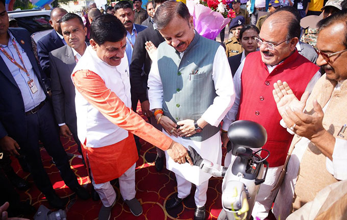 News from Bhopal, Madhya Pradesh News, Heritage, Culture, Farmers, Community News, Awareness, Charity, Climate change, Welfare, NGO, Startup, Economy, Finance, Business summit, Investments, News photo, Breaking news, Exclusive image, Latest update, Coverage, Event highlight, Politics, Election, Politician, Campaign, Government, prativad news photo, top news photo, प्रतिवाद, समाचार, हिन्दी समाचार, फोटो समाचार, फोटो