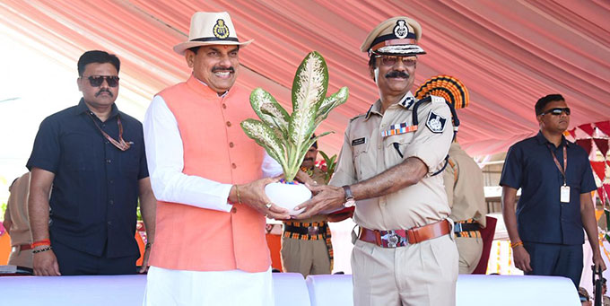 News from Bhopal, Madhya Pradesh News, Heritage, Culture, Farmers, Community News, Awareness, Charity, Climate change, Welfare, NGO, Startup, Economy, Finance, Business summit, Investments, News photo, Breaking news, Exclusive image, Latest update, Coverage, Event highlight, Politics, Election, Politician, Campaign, Government, prativad news photo, top news photo, प्रतिवाद, समाचार, हिन्दी समाचार, फोटो समाचार, फोटो