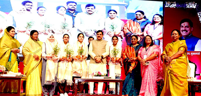 News from Bhopal, Madhya Pradesh News, Heritage, Culture, Farmers, Community News, Awareness, Charity, Climate change, Welfare, NGO, Startup, Economy, Finance, Business summit, Investments, News photo, Breaking news, Exclusive image, Latest update, Coverage, Event highlight, Politics, Election, Politician, Campaign, Government, prativad news photo, top news photo, प्रतिवाद, समाचार, हिन्दी समाचार, फोटो समाचार, फोटो