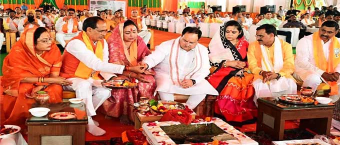 मध्य प्रदेश में भाजपा ने किया 200 से अधिक सीट जीतने का दावा, जेपी नड्डा ने कांग्रेस पर साधा निशाना