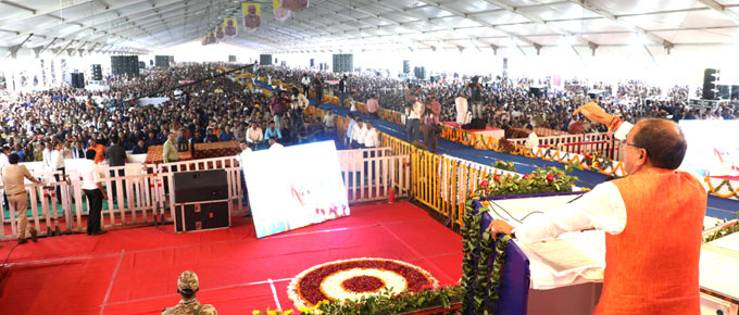 मध्य प्रदेश में कोटवारों के लिए घोषणाएं, सेवानिवृत्ति पर एक लाख रुपये, मानदेय दोगुना