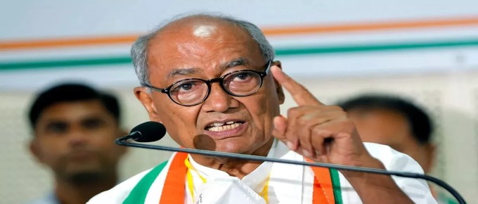 मतपत्र से चुनाव कराने के लिए 400 प्रत्याशियों को उतारने की तैयारी में दिग्विजय सिंह