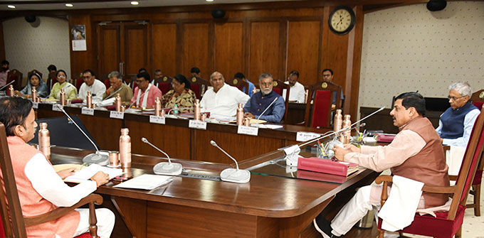 मुख्यमंत्री कन्या विवाह/निकाह योजना में संशोधन को मंजूरी, संभागवार कैलेंडर से होंगे सामूहिक विवाह सम्मेलन टाइगर रिजर्व बफर ज़ोन के विकास के लिए 145 करोड़ रुपये की सैद्धांतिक स्वीकृति मंत्रि-परिषद की बैठक में लिए गए अहम फैसले