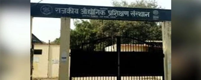 बदल रहा है लखनऊ आईटीआई का चेहरा: अब तकनीकी प्रशिक्षण के साथ गूंजेगा सुर, कविता और सृजनात्मकता का संगम